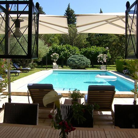 Villa Mas St Jean B&B Noves Exterior photo