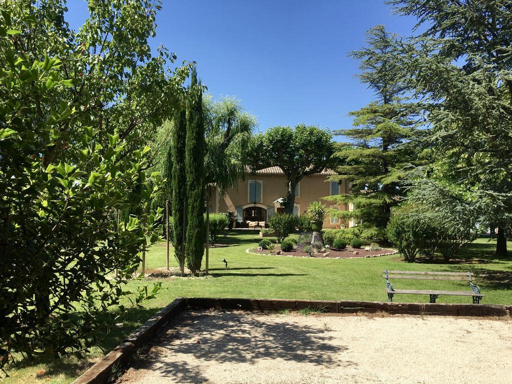 Villa Mas St Jean B&B Noves Exterior photo