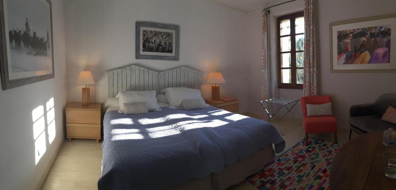 Villa Mas St Jean B&B Noves Exterior photo