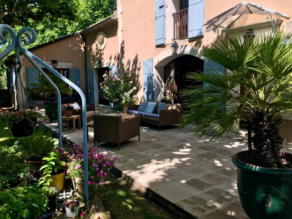Villa Mas St Jean B&B Noves Exterior photo